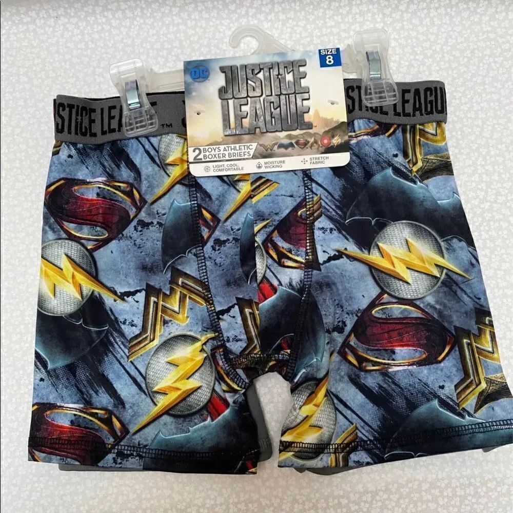 DC JUSTICE LEAGUE Size 8 -2 Boys Boxer Briefs NWT